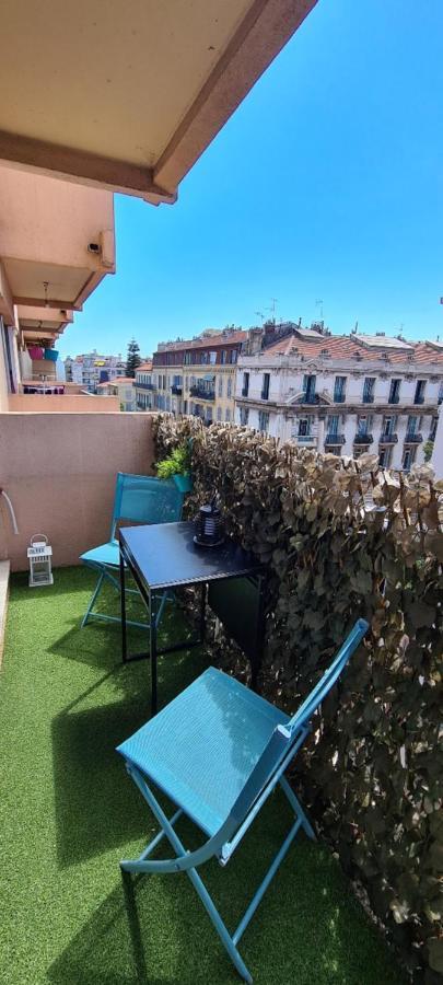 Centre De Nice - Musiciens - Marechal - Balcon 500M Promenade Des Anglais Esterno foto